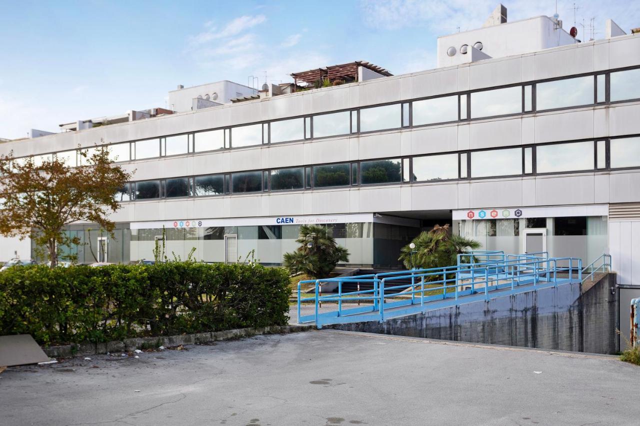 Attico Con Terrazza A Viareggio Apartment Luaran gambar