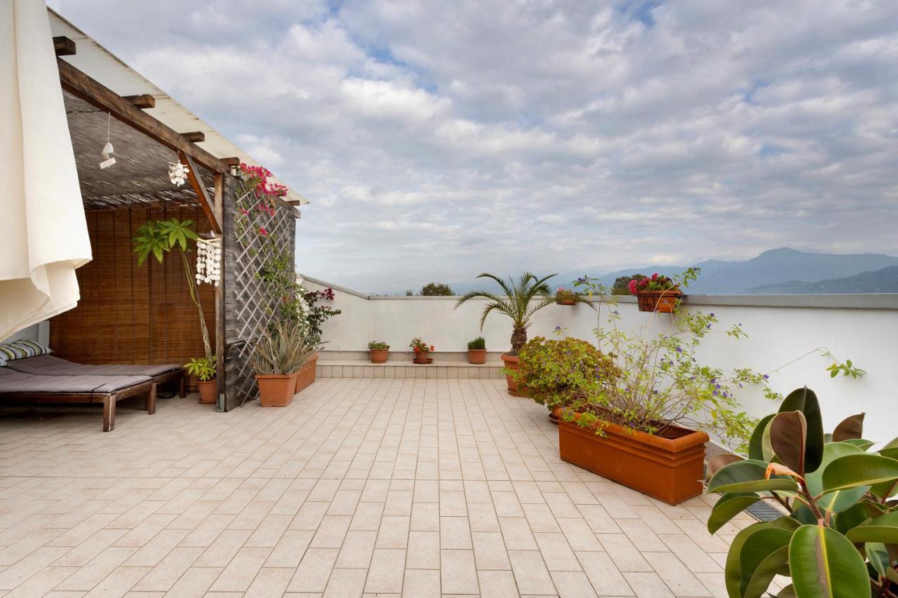 Attico Con Terrazza A Viareggio Apartment Luaran gambar